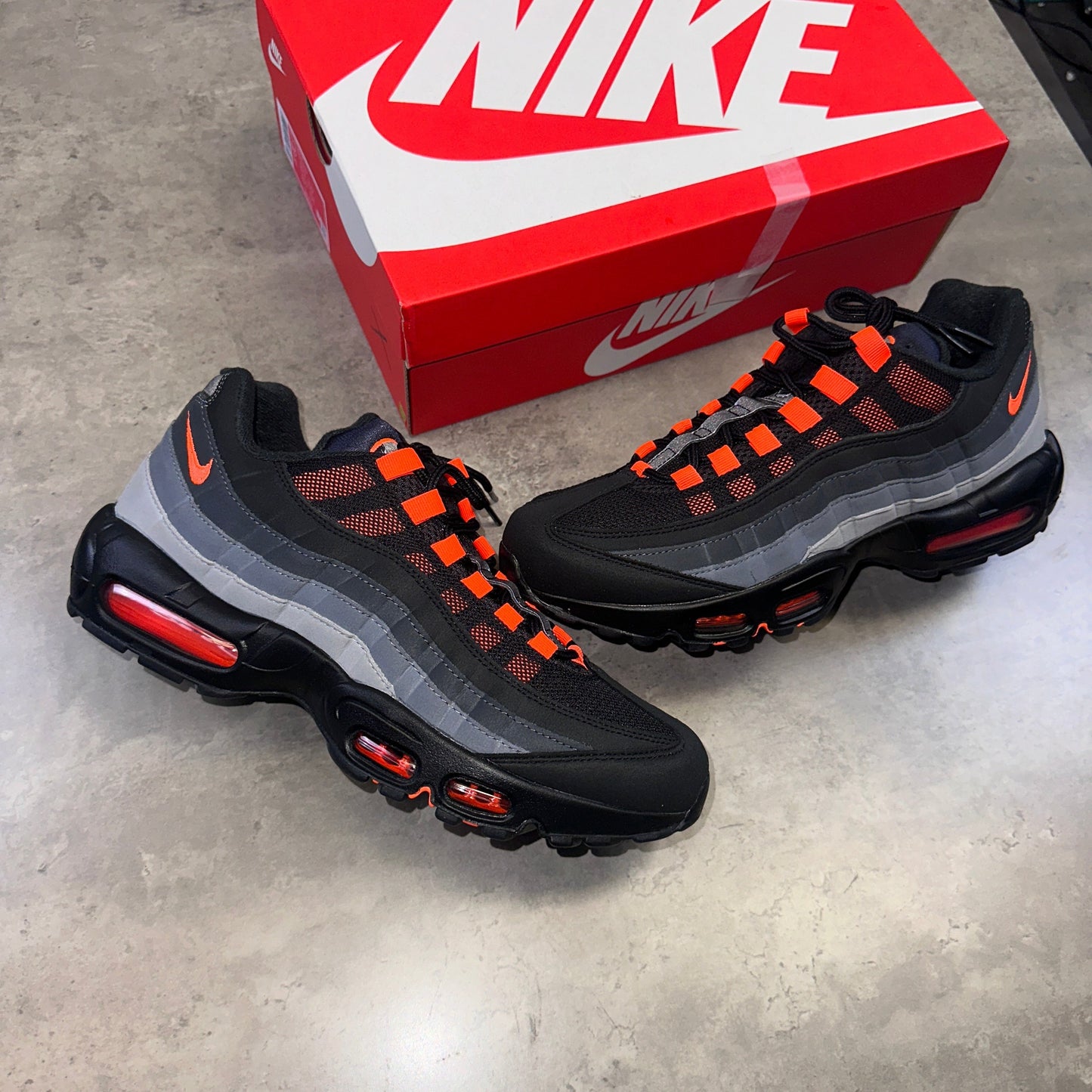 Nike Air Max 95 “Hyper Crimson”
