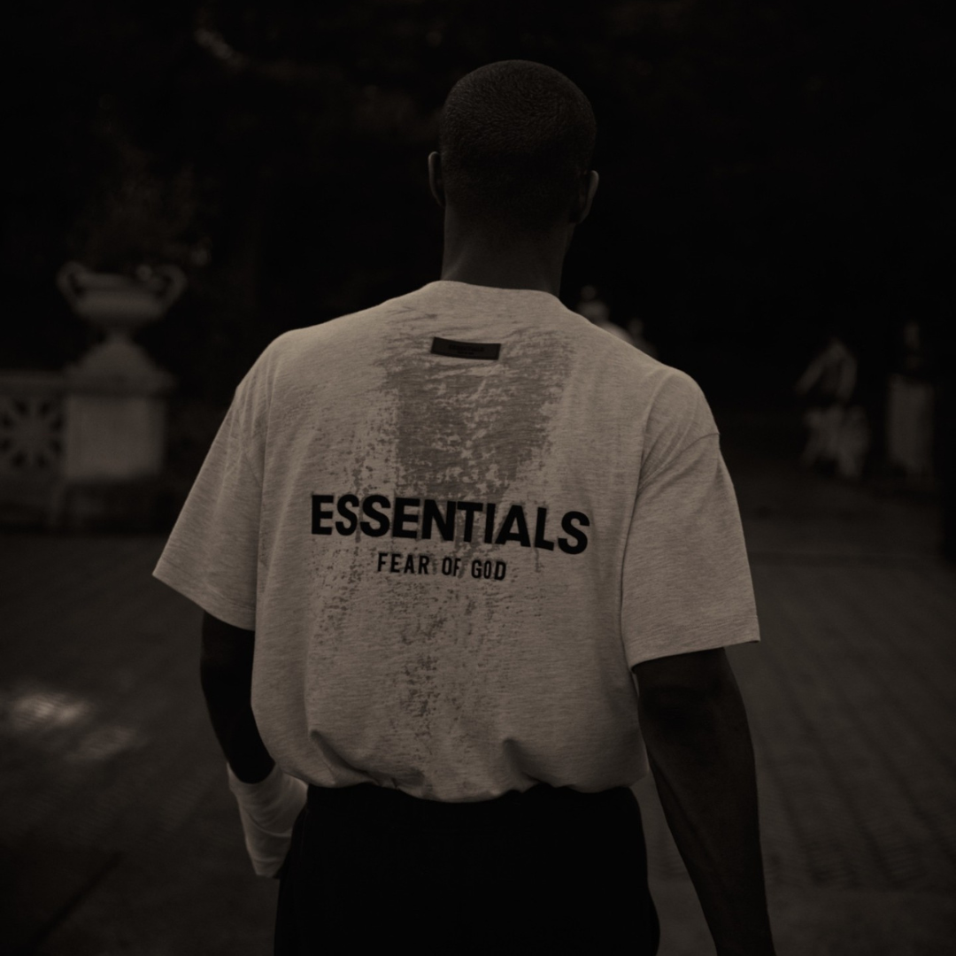 Fear of God Essentials Leichtes Haferflocken-Sommerset