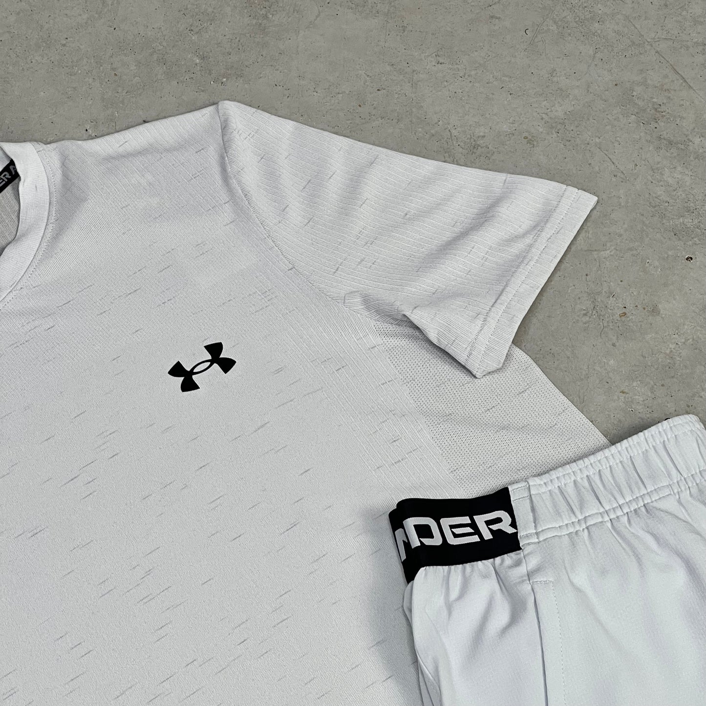 Under Armor Seamless Short Set White Grey