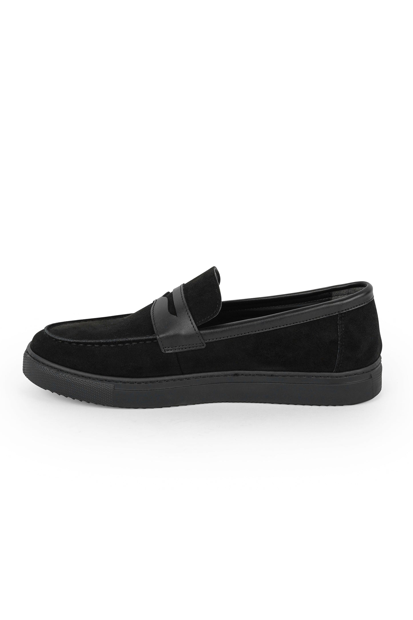 THE BELLUCI SHOES