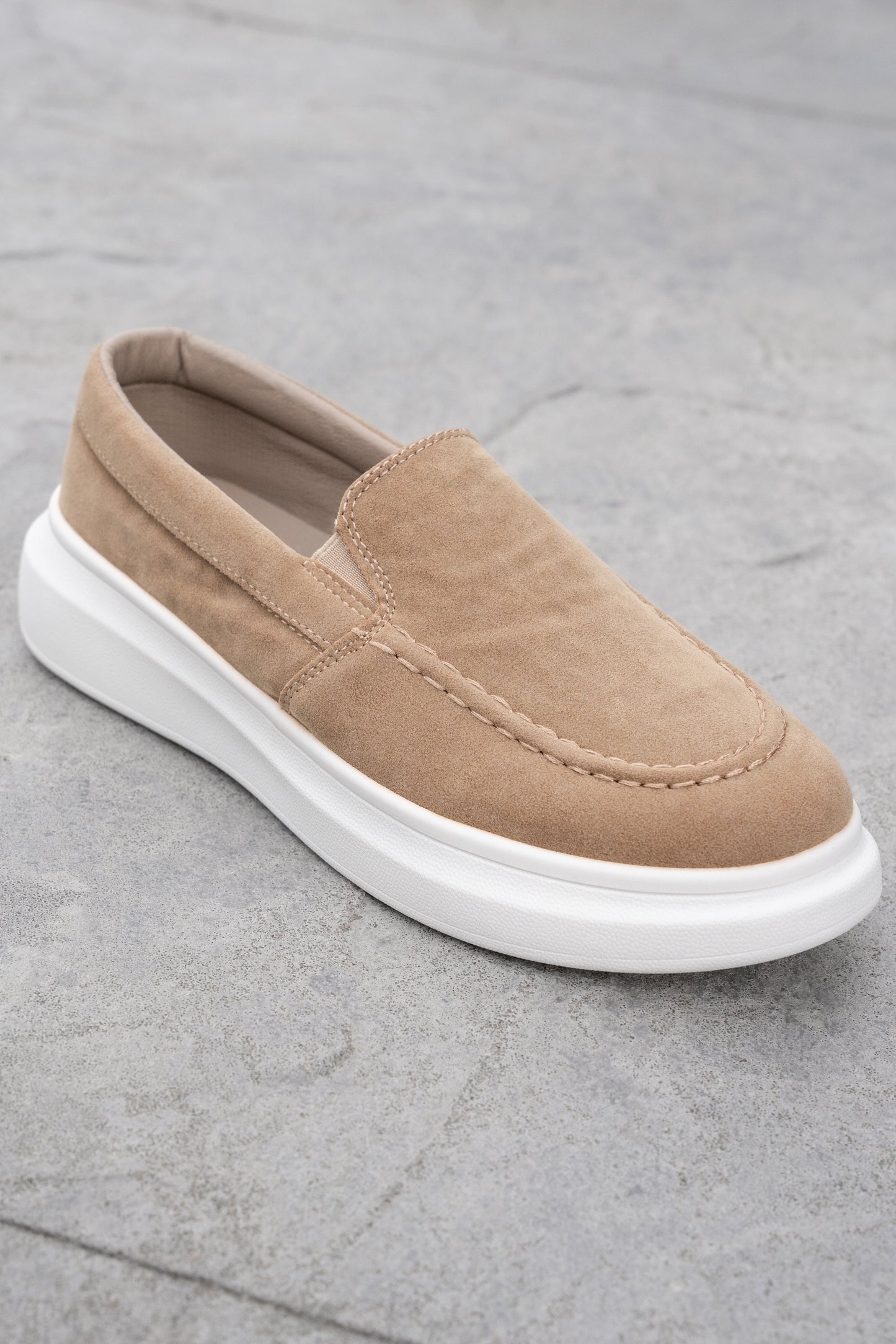 THE VARISO SUEDE SLIPPER