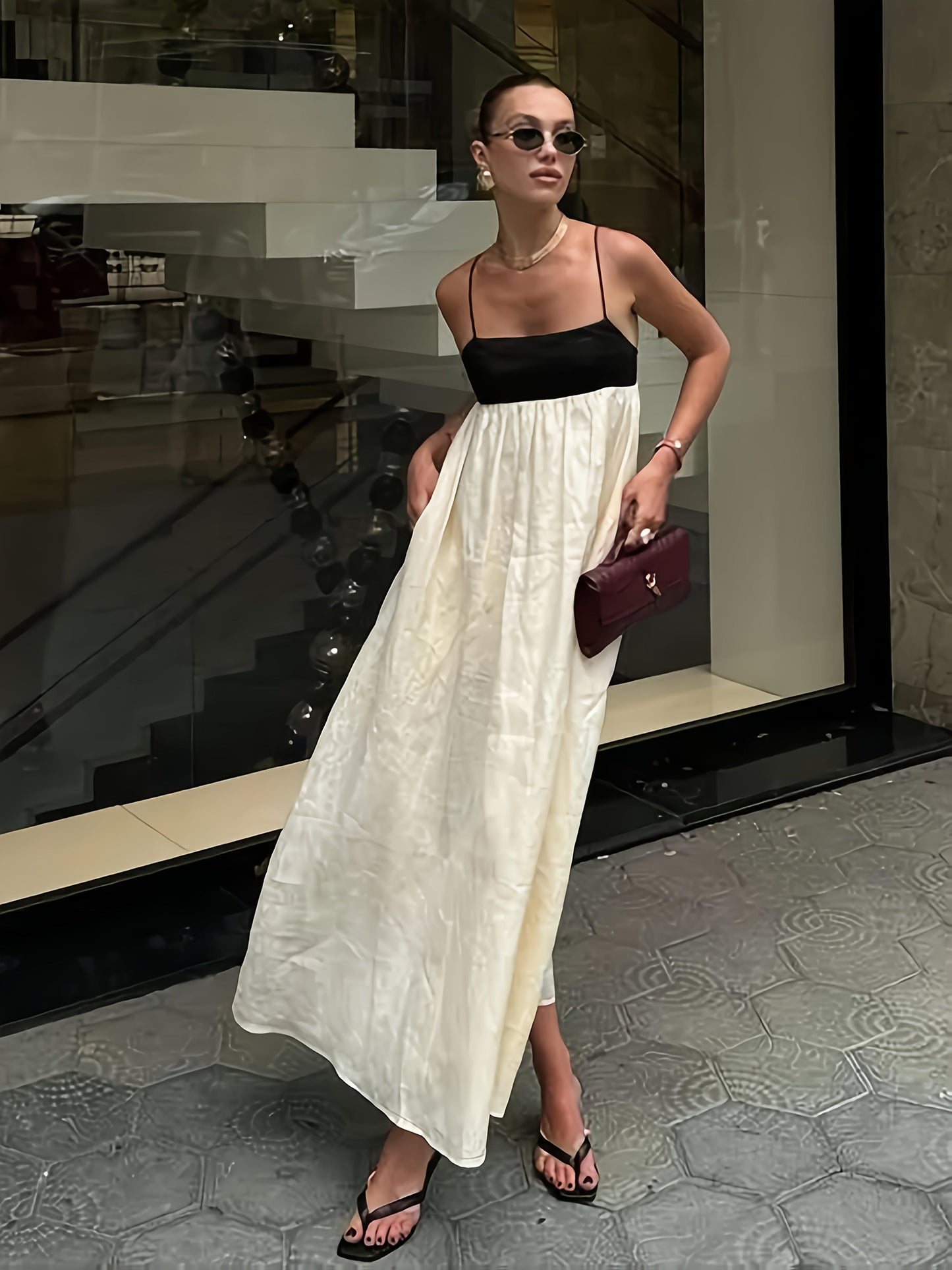 Lucy | Elegante Zomerjurk met Kleurblok en Spaghettibandjes