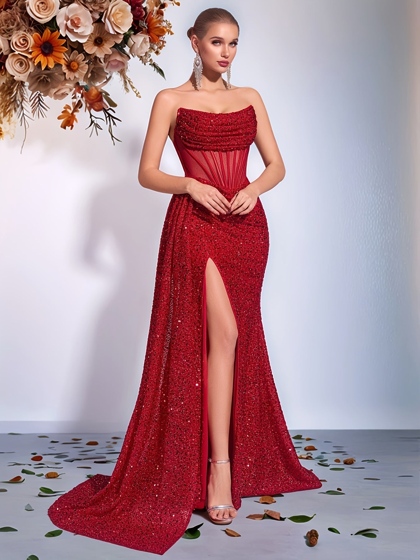Luna | Strapless Gala Jurk met Hoge Split en Glitters