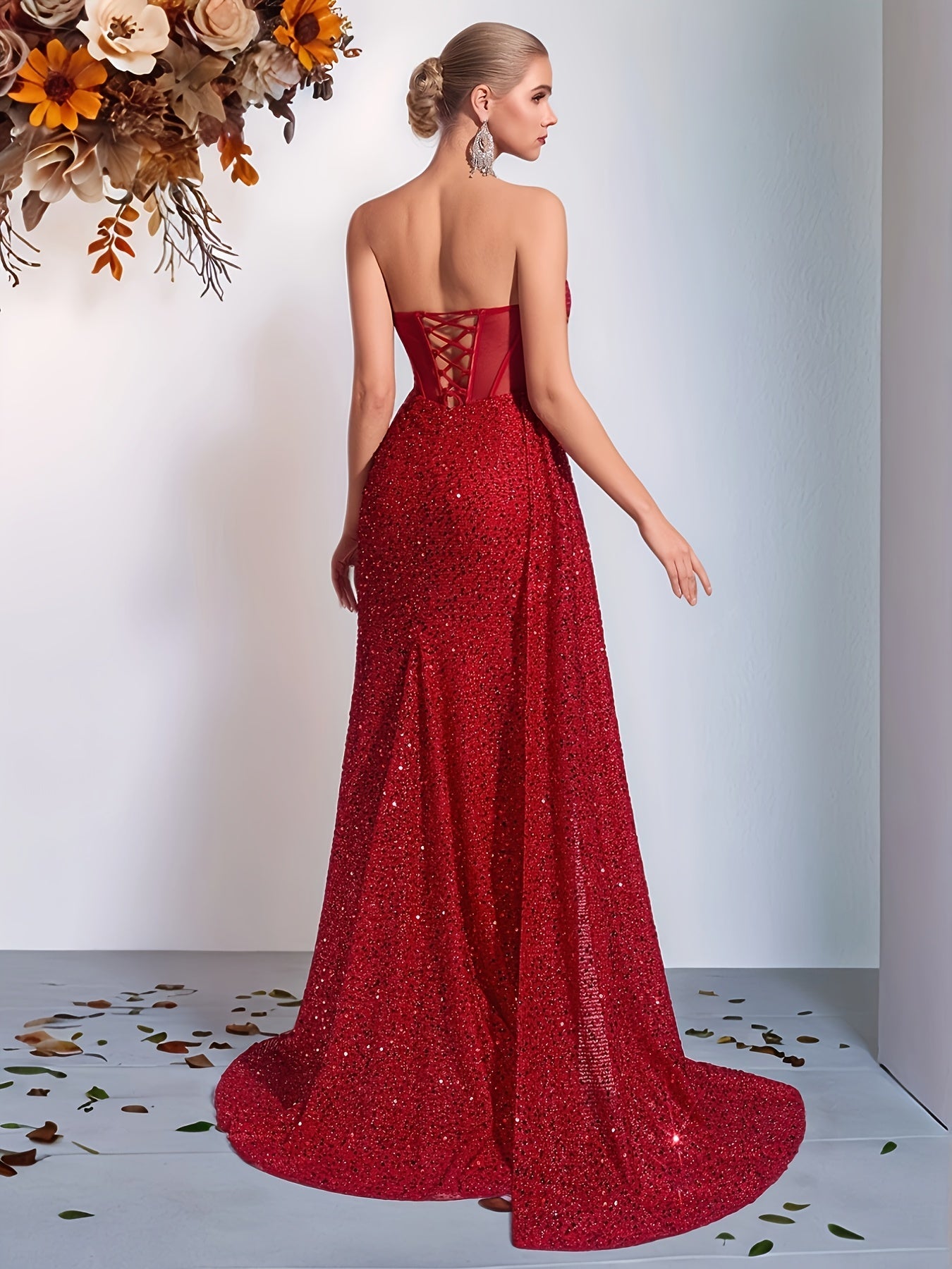 Luna | Strapless Gala Jurk met Hoge Split en Glitters