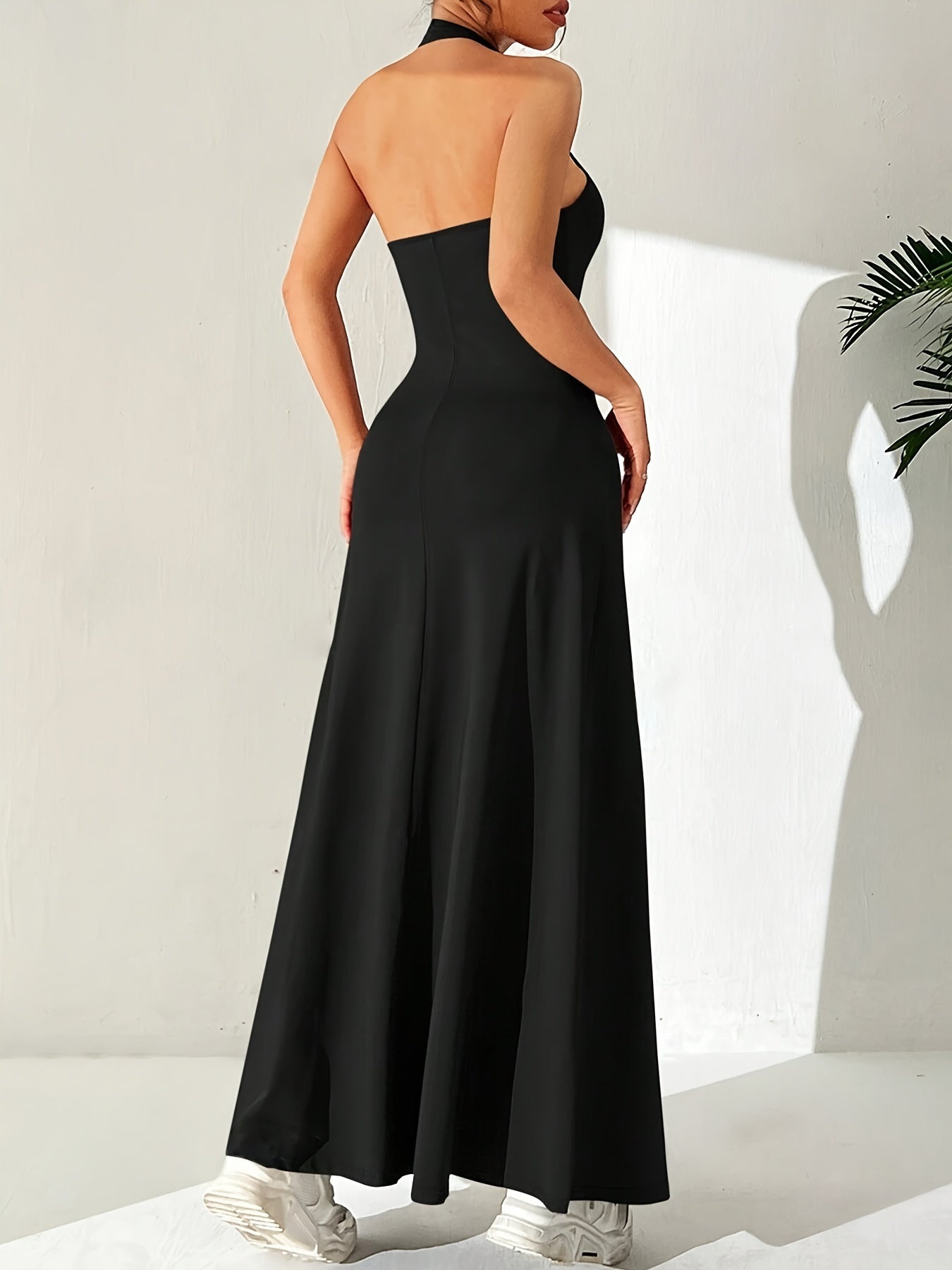 Mariel | Elegante Halter Maxi Jurk met Open Rug