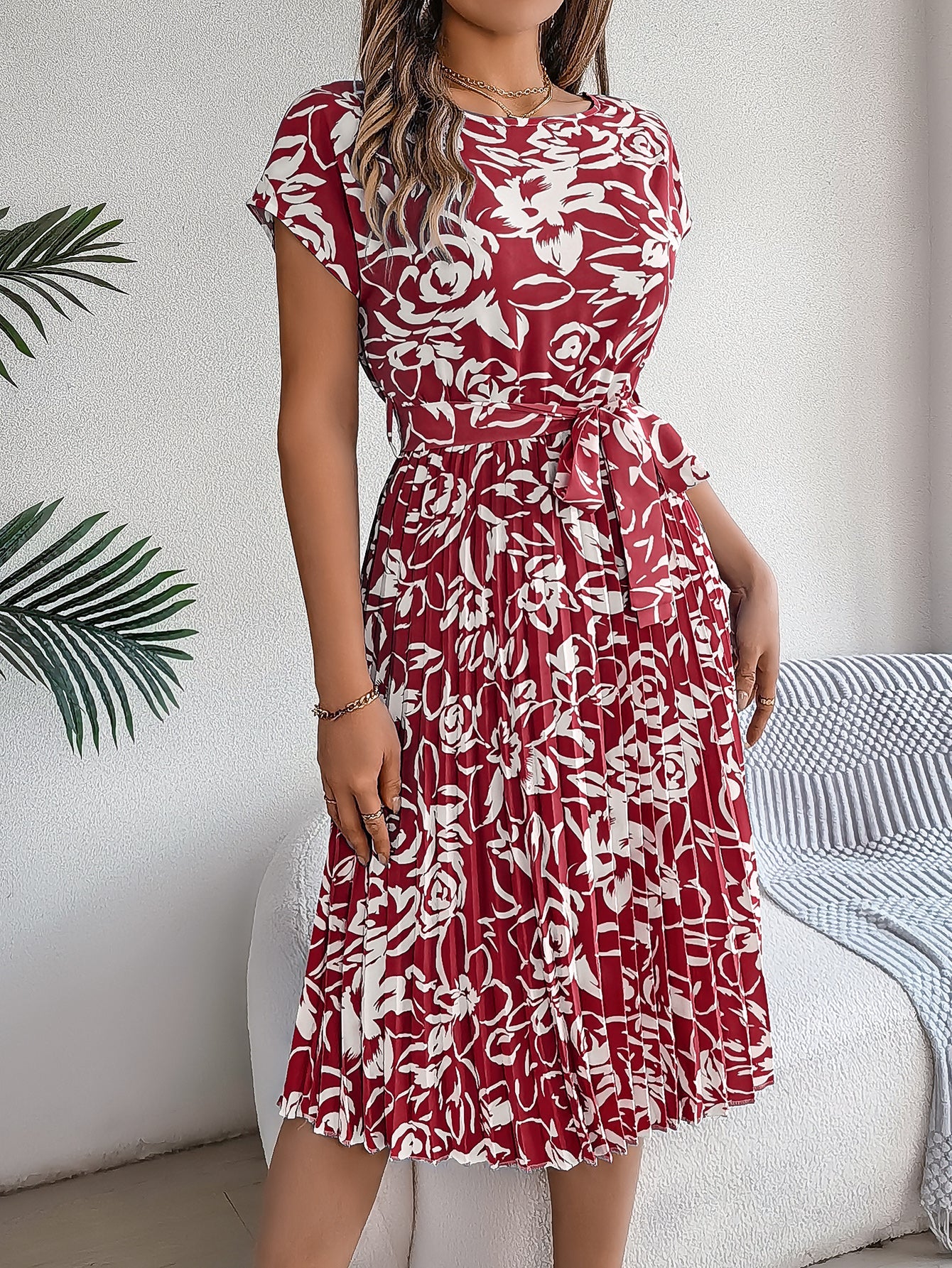 Monique | Elegante Bloemenjurk met Taille Ceintuur