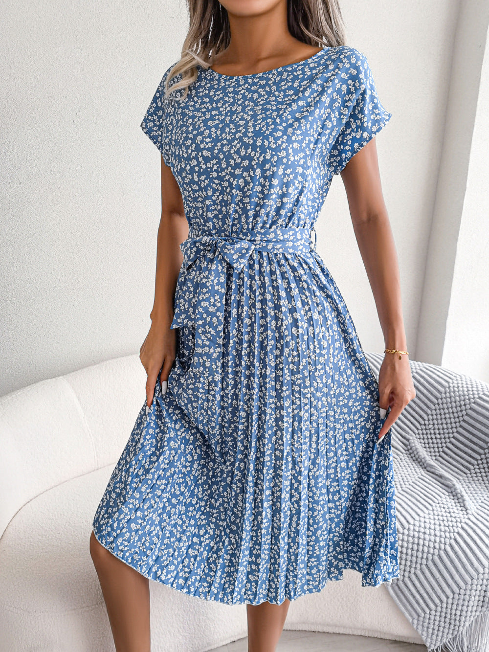 Nancy | Elegante Bloemenjurk met Plissé Rok en Ceintuur