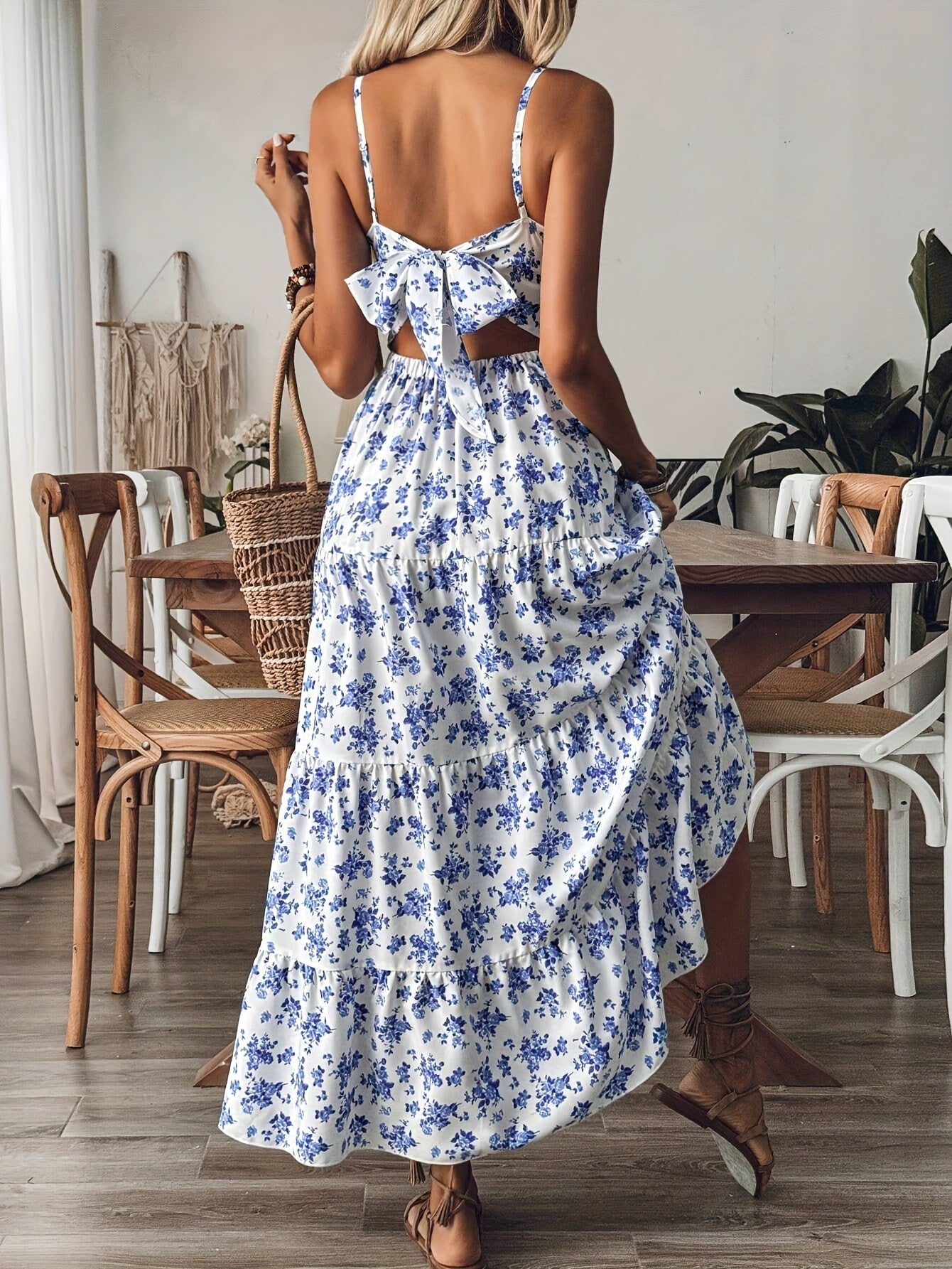 Nina | Zomerse Maxi Jurk met Bloemenprint en Spaghettibandjes