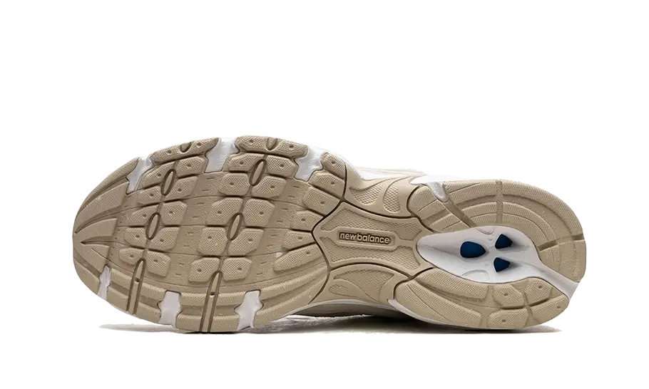 New Balance 530 Sea Salt Moonbeam | 1 + 1 gratis