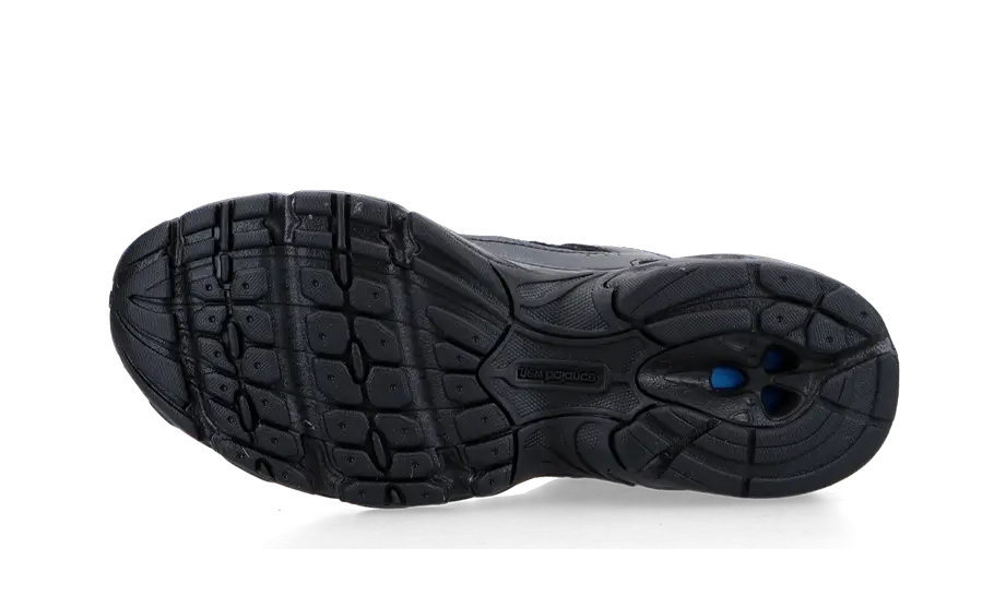 New Balance 530 Triple Black | 1 + 1 gratis