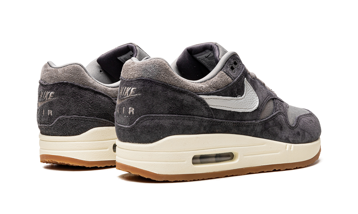 Nike Air Max 1 Crepe Soft Grau