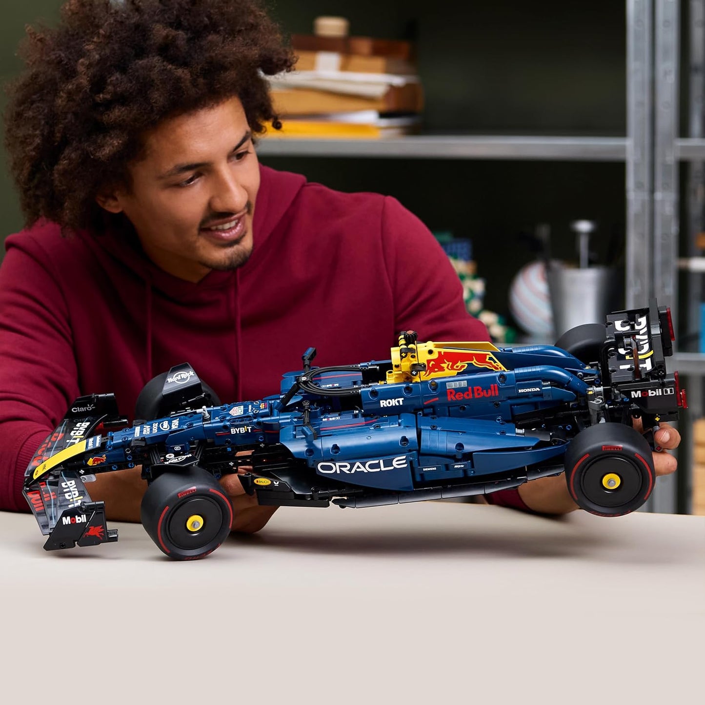 LEGO Technic Oracle Red Bull Racing RB20 F1 & Technic Ferrari SF-24 F1