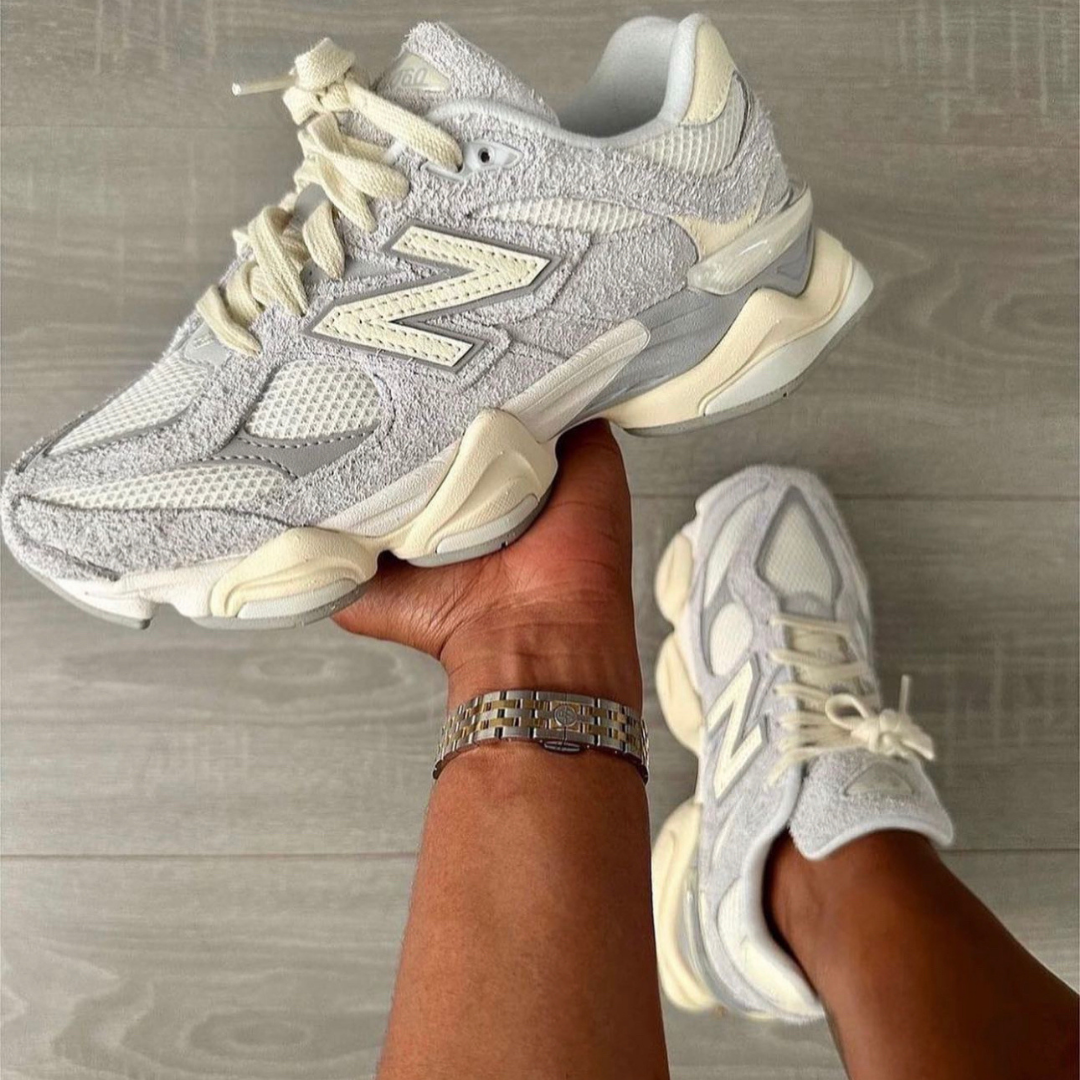 New Balance 9060 | Quarzgrau | 1 + 1 gratis