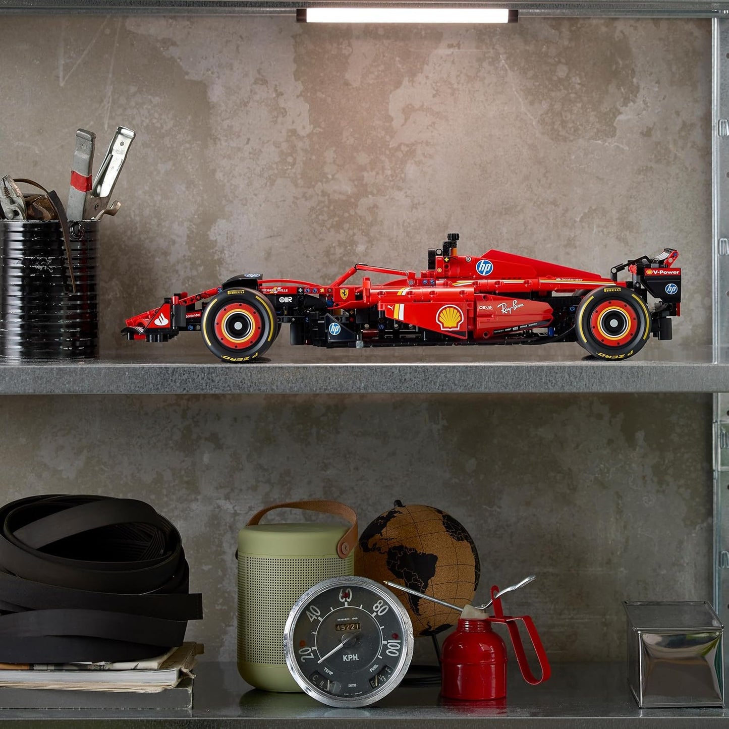LEGO Technic Oracle Red Bull Racing RB20 F1 & Technic Ferrari SF-24 F1
