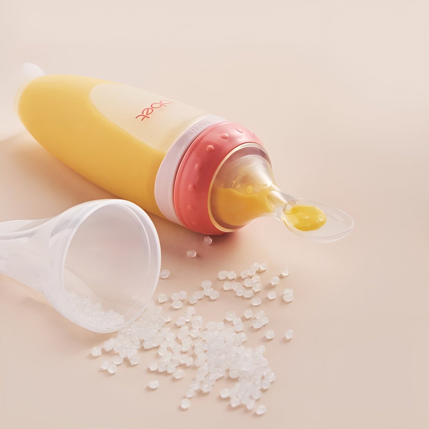 BabyHap™ | Van chaos naar controle, de knijpfles die alles verandert.