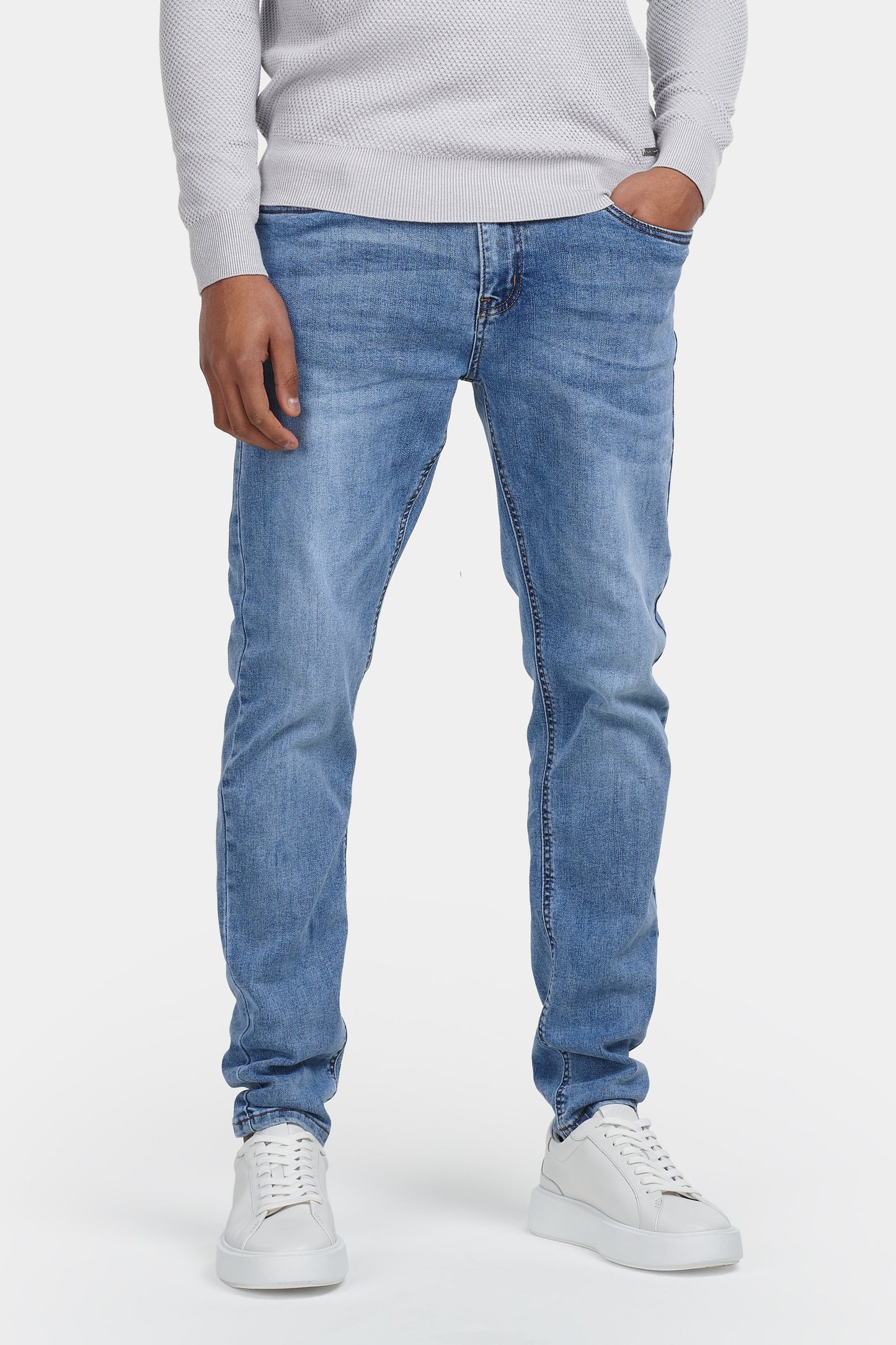 THE JAXON JEANS