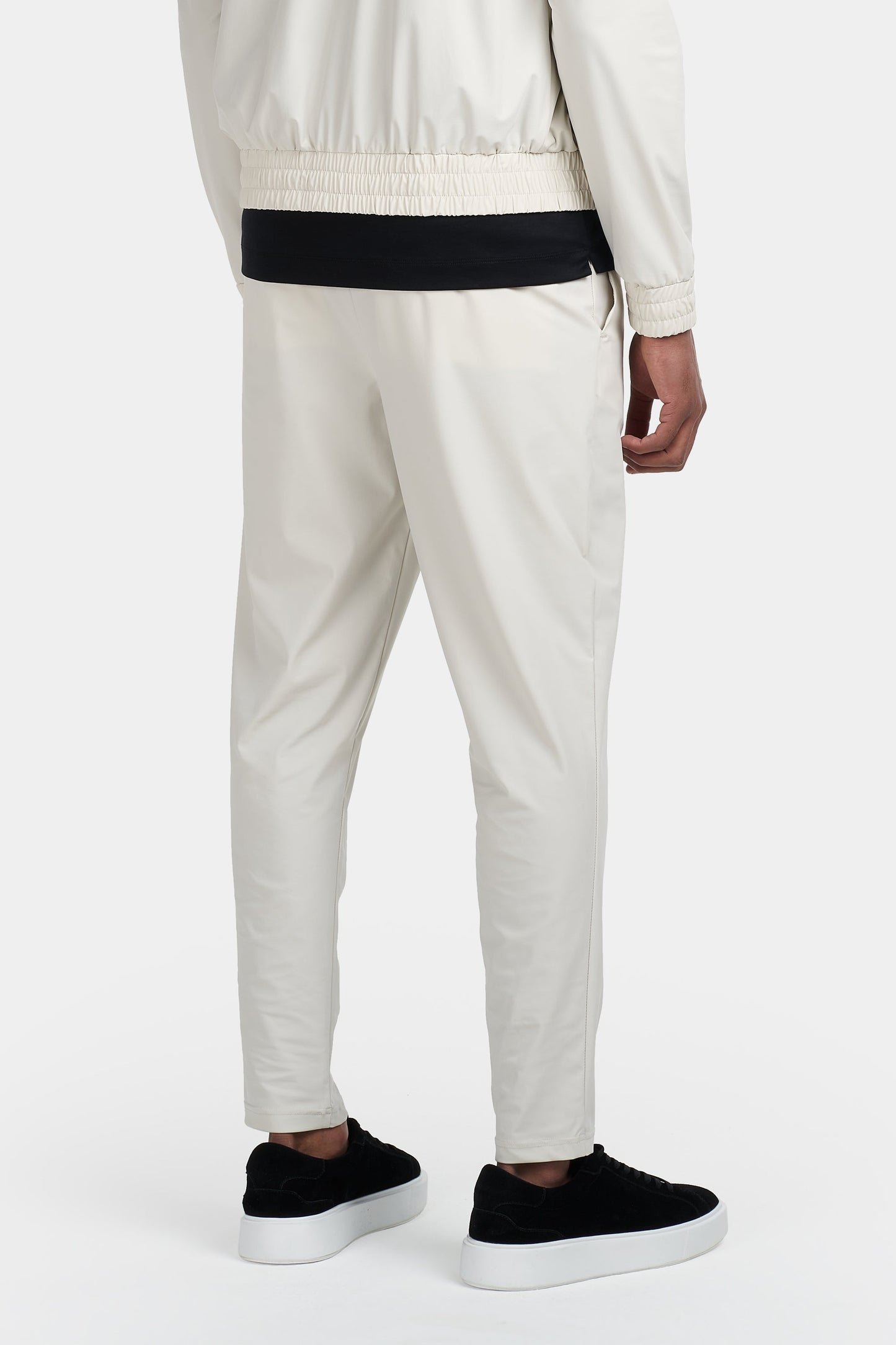 THE TRAVEL PANTS