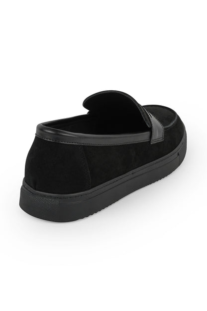 THE BELLUCI SHOES 