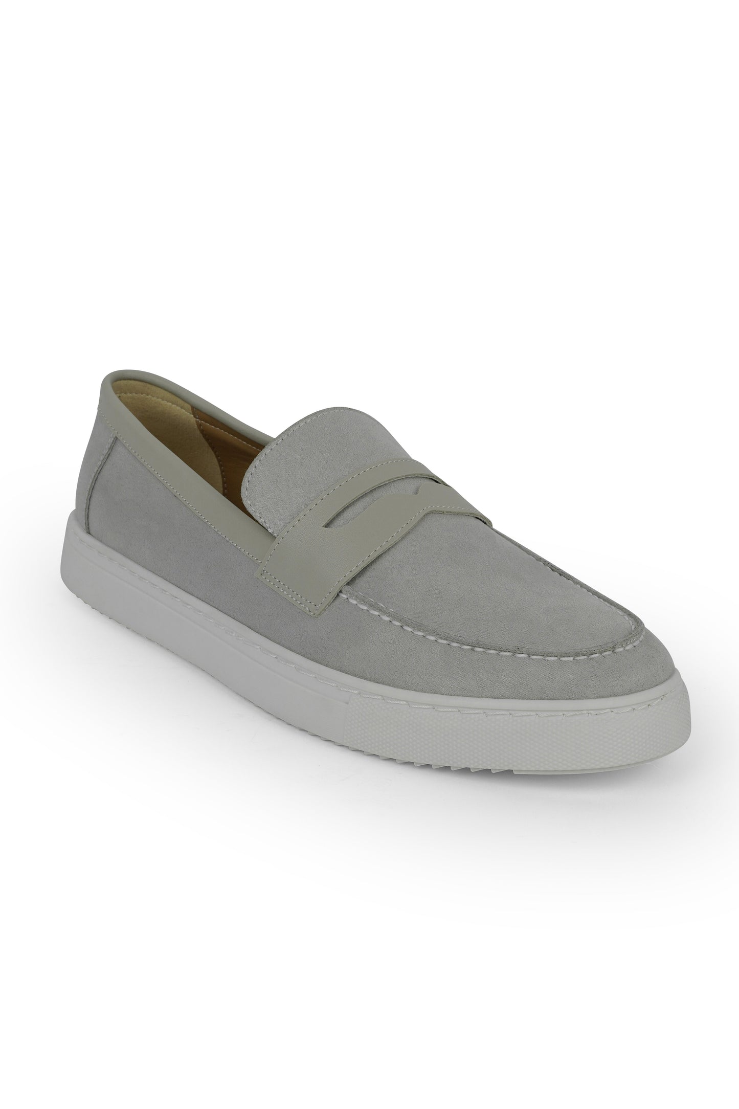 THE BELLUCI SHOES 