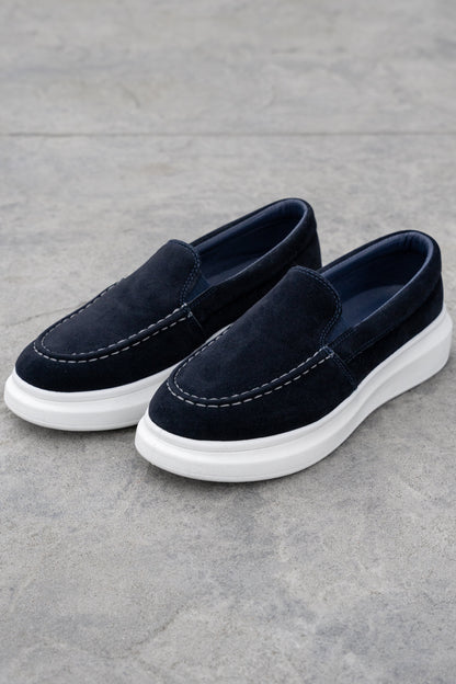 THE VARISO SUEDE SLIPPER