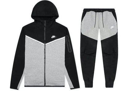 Nike Sportswear Tech Fleece Full Zip Hoodie & Joggers Set Black/Dark Grey Heather/White | 1 + 1 Gratis