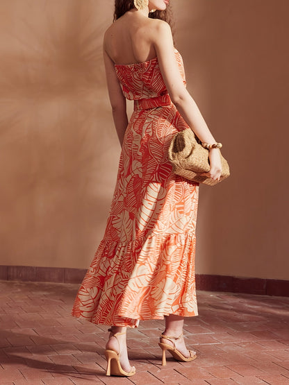 Valerie | Strapless Maxi Jurk met Tropisch Bladmotief en Tailleceintuur voor Zomerse Elegantie