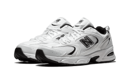 New Balance 530 Weiß Schwarz Details | 1 + 1 gratis